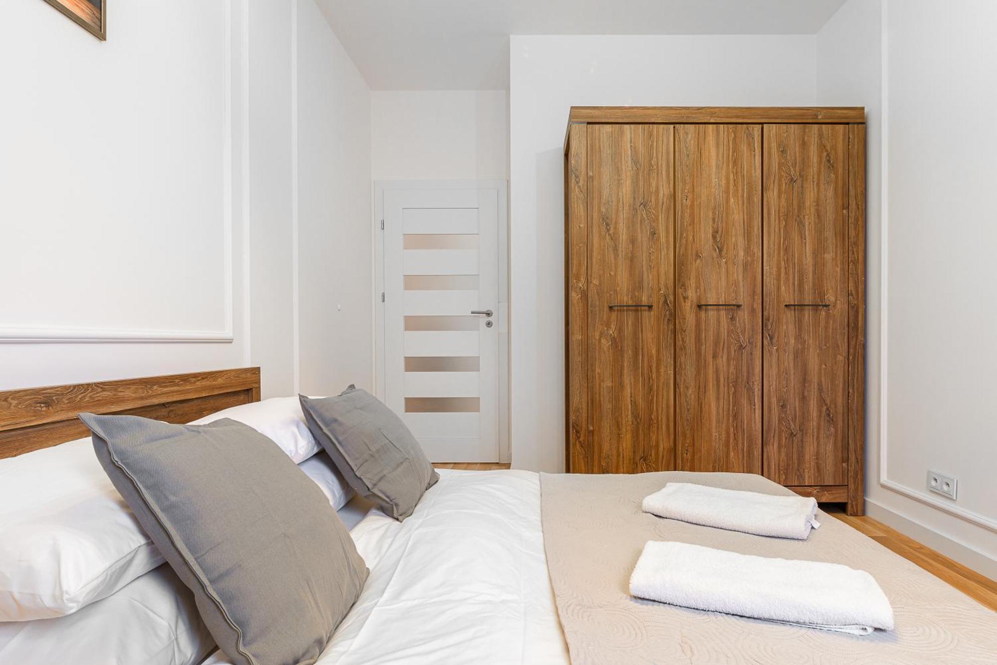 19 Dzielnica Kolejowa P&O Serviced Apartments Varşova Dış mekan fotoğraf