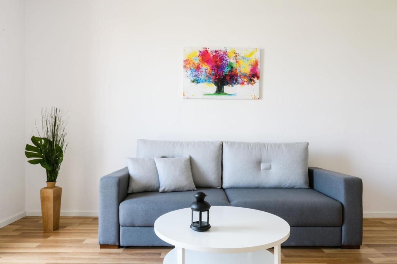 19 Dzielnica Kolejowa P&O Serviced Apartments Varşova Dış mekan fotoğraf